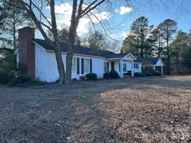 2073 John Munn Road, Bethune, SC 29009