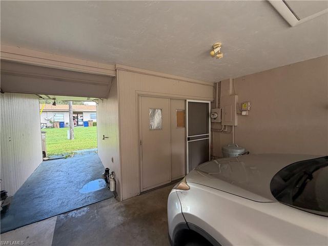 243 Thistle CT, Lehigh Acres, FL 33936