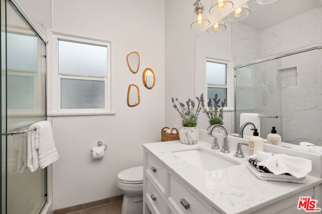 466 N Harper Avenue, Los Angeles, CA 90048