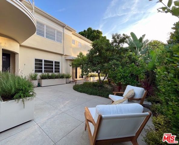 466 N Harper Avenue, Los Angeles, CA 90048