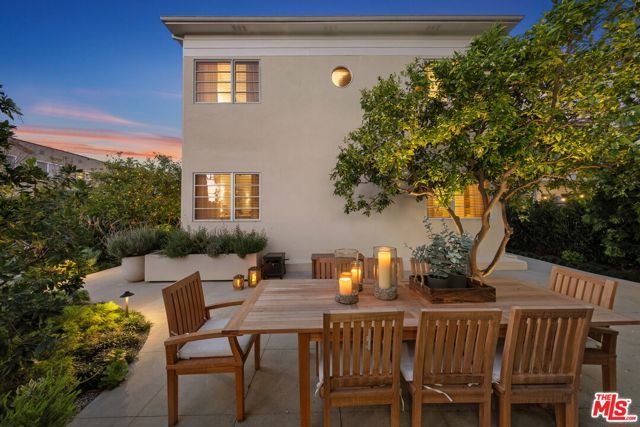 466 N Harper Avenue, Los Angeles, CA 90048