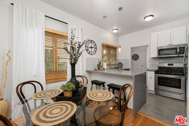 466 N Harper Avenue, Los Angeles, CA 90048