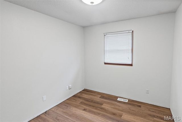 9 N Main Street, Moro, IL 62067