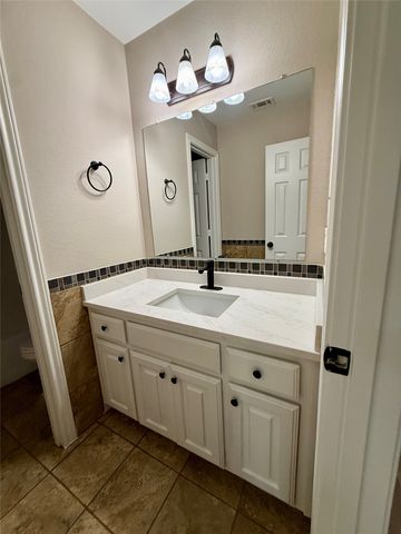 1102 Hamilton Street, Mckinney, TX 75069