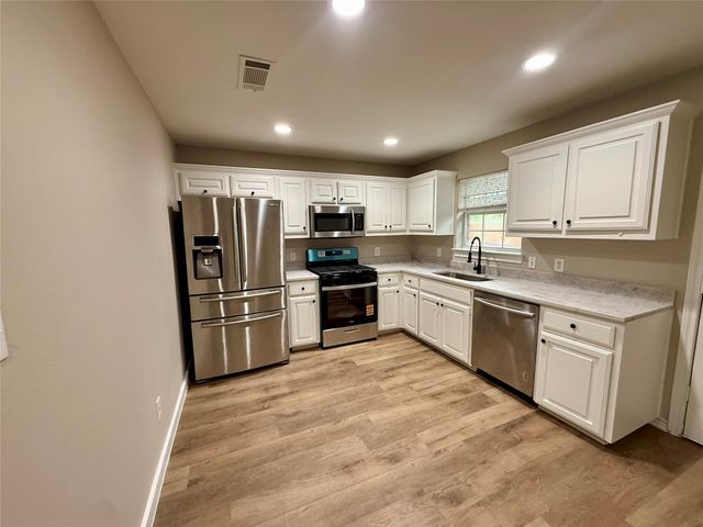 1102 Hamilton Street, Mckinney, TX 75069