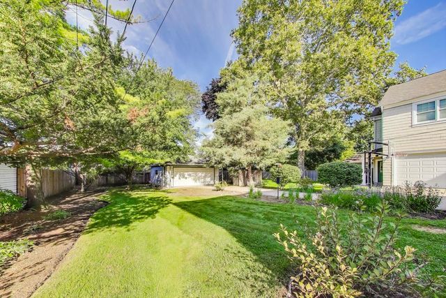 734 Bonnie Brae Place, River Forest, IL 60305