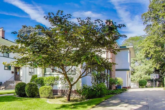 734 Bonnie Brae Place, River Forest, IL 60305