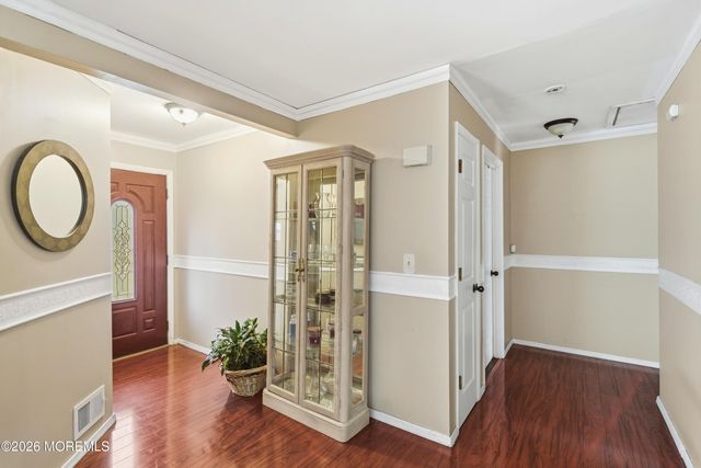 7 Shelli Terrace, Barnegat, NJ 08005