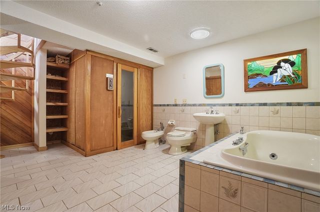 12376 Heath Road, Chesterland, OH 44026