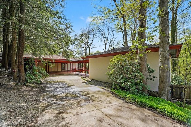 12376 Heath Road, Chesterland, OH 44026