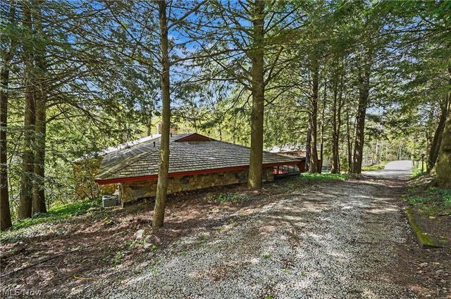 12376 Heath Road, Chesterland, OH 44026