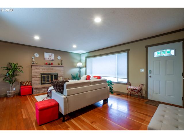 34205 Se LAWTON Rd, Washougal, WA 98671
