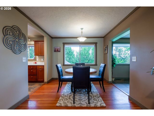 34205 Se LAWTON Rd, Washougal, WA 98671