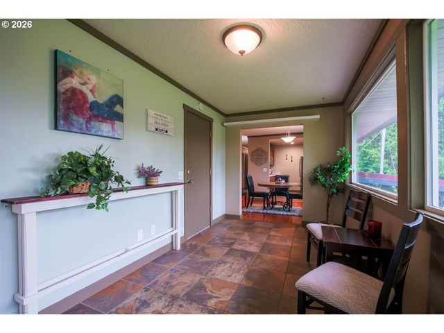 34205 Se LAWTON Rd, Washougal, WA 98671