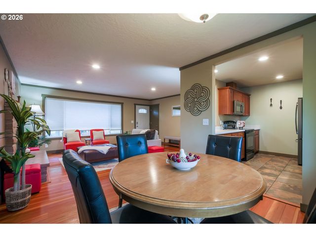 34205 Se LAWTON Rd, Washougal, WA 98671