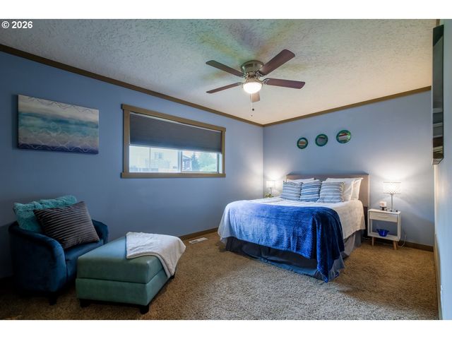 34205 Se LAWTON Rd, Washougal, WA 98671