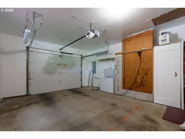 34205 Se LAWTON Rd, Washougal, WA 98671