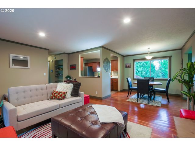 34205 Se LAWTON Rd, Washougal, WA 98671