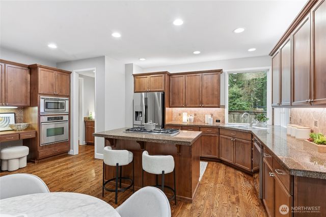 9061 236th Avenue NE, Redmond, WA 98053