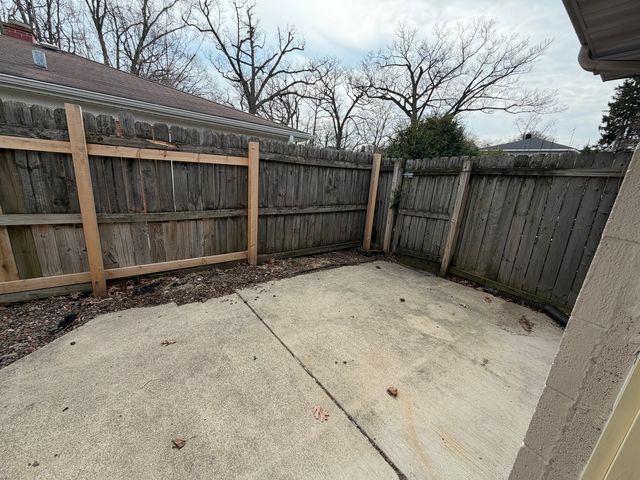 26 E Washington Avenue 1, Lake Bluff, IL 60044