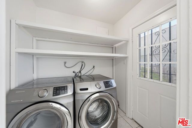 936 S Lucerne Boulevard, Los Angeles, CA 90019