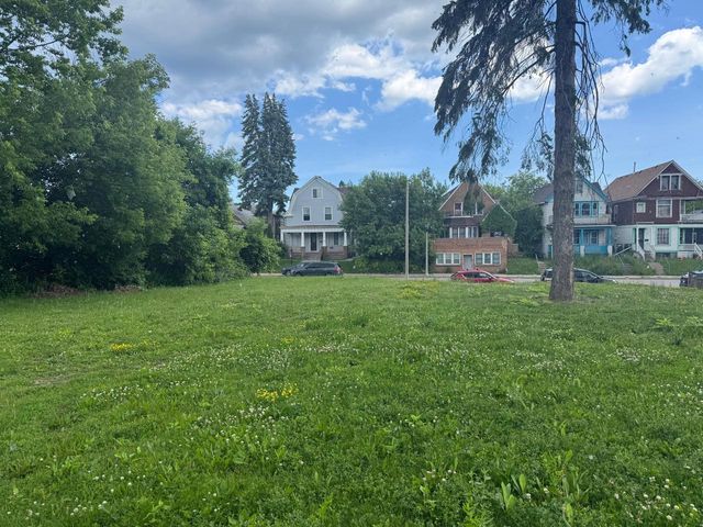 2521-31 N HOLTON STREET, Milwaukee, WI 53212