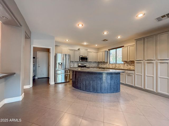 19716 E THORNTON Road, Queen Creek, AZ 85142