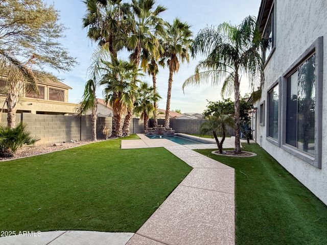 19716 E THORNTON Road, Queen Creek, AZ 85142