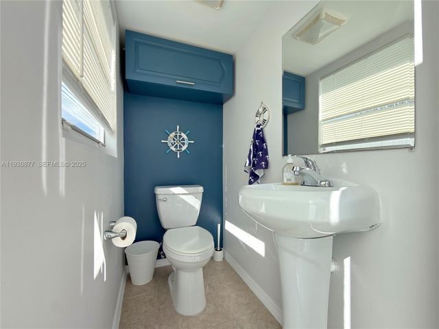 17135 NW 87th Ave, Hialeah, FL 33015