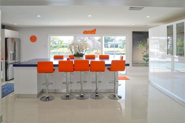 17135 NW 87th Ave, Hialeah, FL 33015