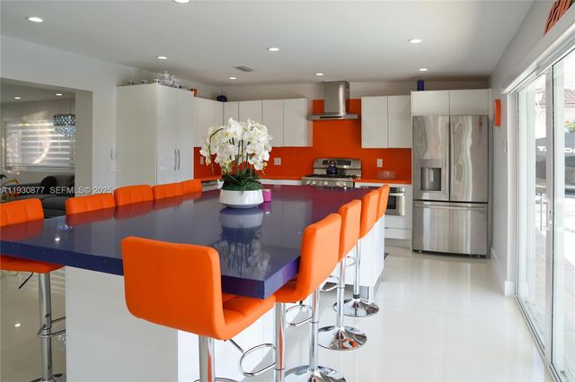 17135 NW 87th Ave, Hialeah, FL 33015