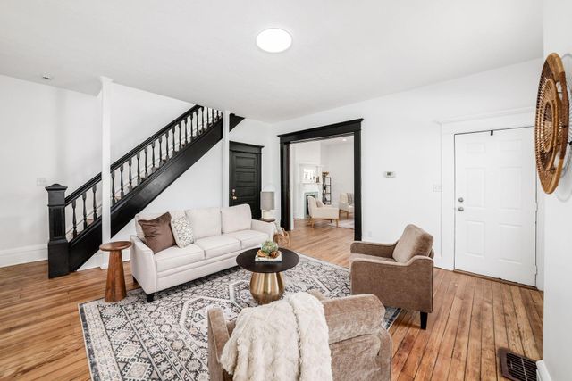 583 E Columbus Street, Columbus, OH 43206