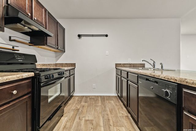6439 Legato Curve, San Antonio, TX 78252