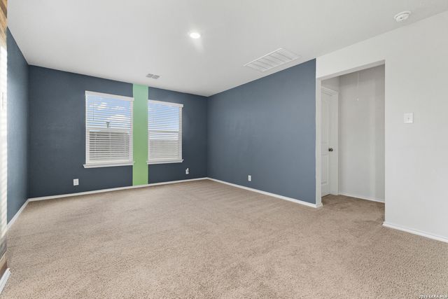 6439 Legato Curve, San Antonio, TX 78252