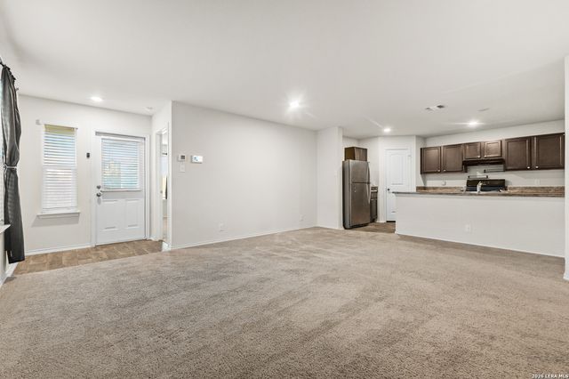 6439 Legato Curve, San Antonio, TX 78252