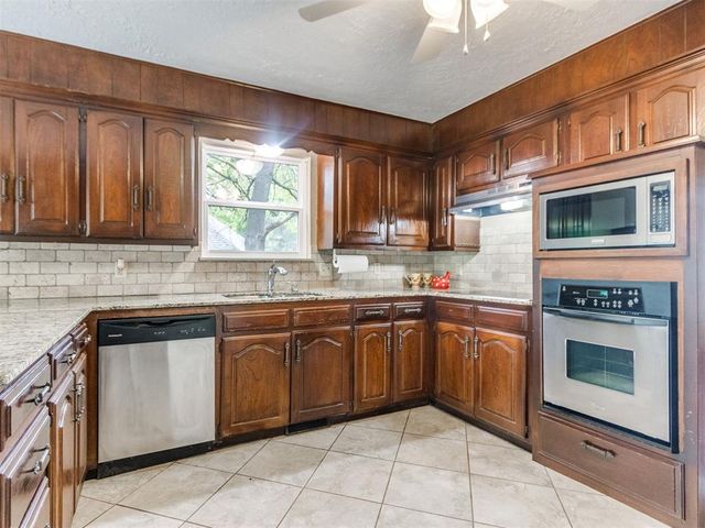 337 George L Cross Drive, Norman, OK 73069