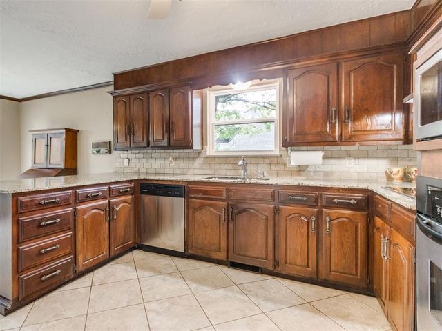 337 George L Cross Drive, Norman, OK 73069