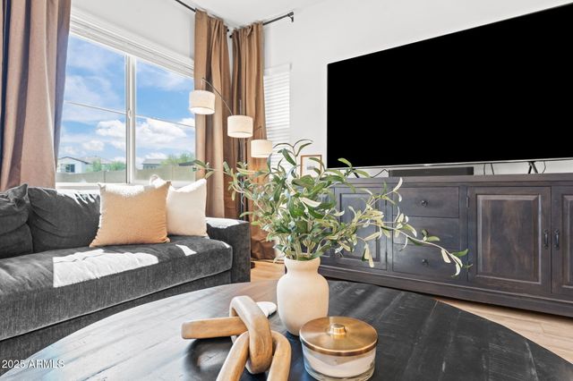 1411 E CAROB Drive, Gilbert, AZ 85298