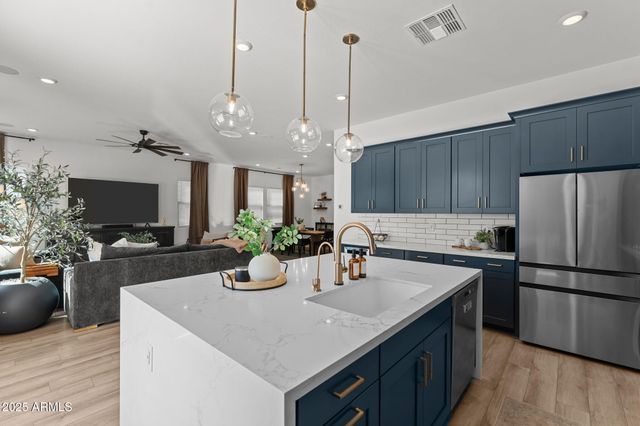 1411 E CAROB Drive, Gilbert, AZ 85298