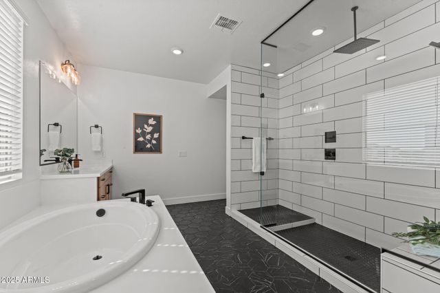 1411 E CAROB Drive, Gilbert, AZ 85298