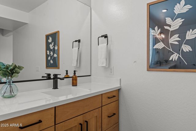 1411 E CAROB Drive, Gilbert, AZ 85298