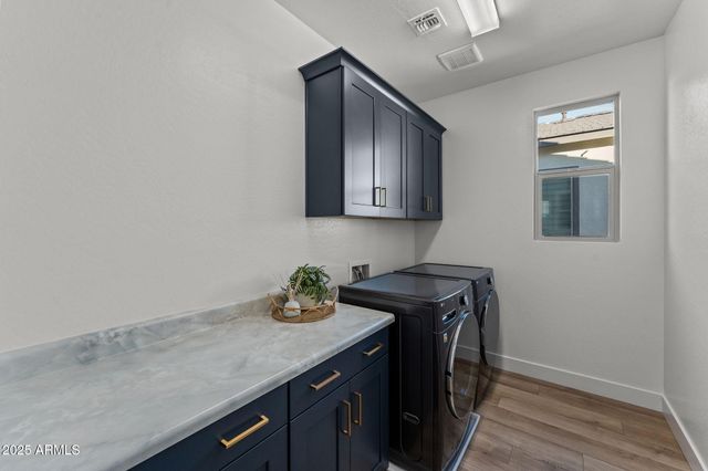 1411 E CAROB Drive, Gilbert, AZ 85298