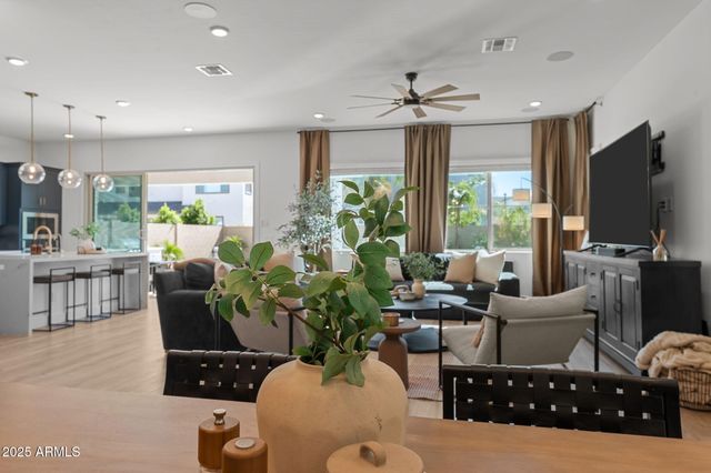 1411 E CAROB Drive, Gilbert, AZ 85298