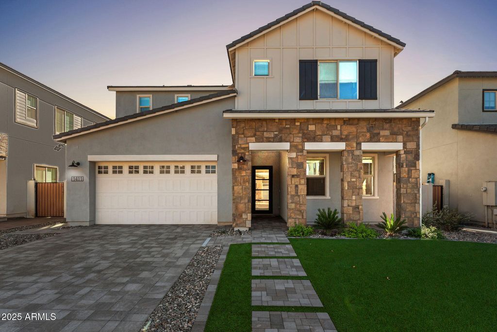 1411 E CAROB Drive, Gilbert, AZ 85298