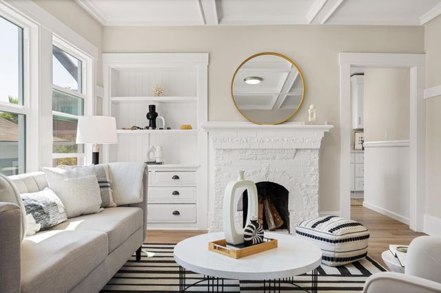 551 53Rd St, Oakland, CA 94609