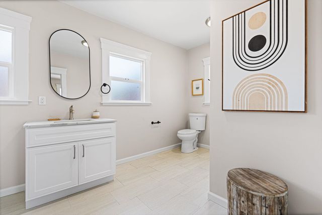 551 53Rd St, Oakland, CA 94609