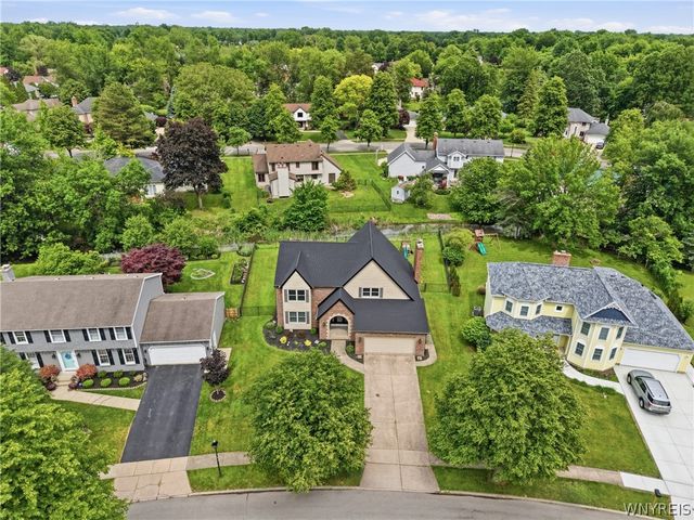 11 Bywater Court, Amherst, NY 14221
