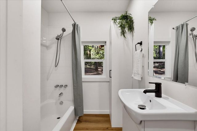 13860 Winding Way, Nevada City, CA 95959