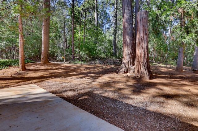 13860 Winding Way, Nevada City, CA 95959