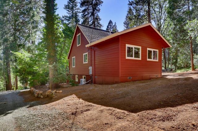 13860 Winding Way, Nevada City, CA 95959